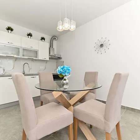 Diva Apartment *
